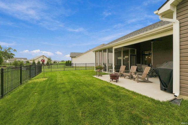 18764 Eisley Cove, Auburn, IN 46706