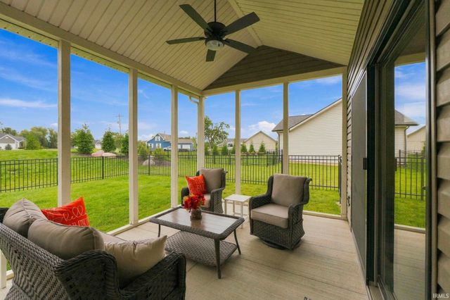 18764 Eisley Cove, Auburn, IN 46706