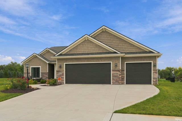 18764 Eisley Cove, Auburn, IN 46706