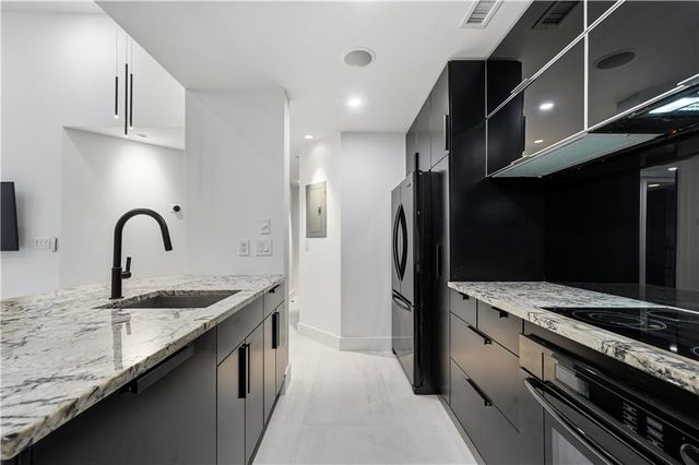 199 14th NE Street 103, Atlanta, GA 30309