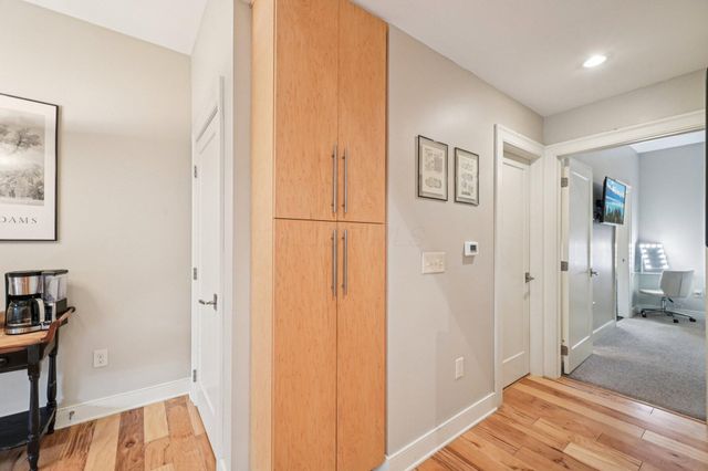 282 E Gay Street, G34, Columbus, OH 43215