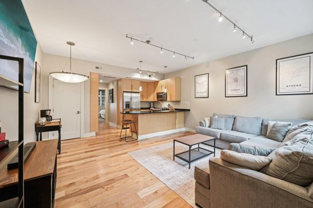 282 E Gay Street, G34, Columbus, OH 43215