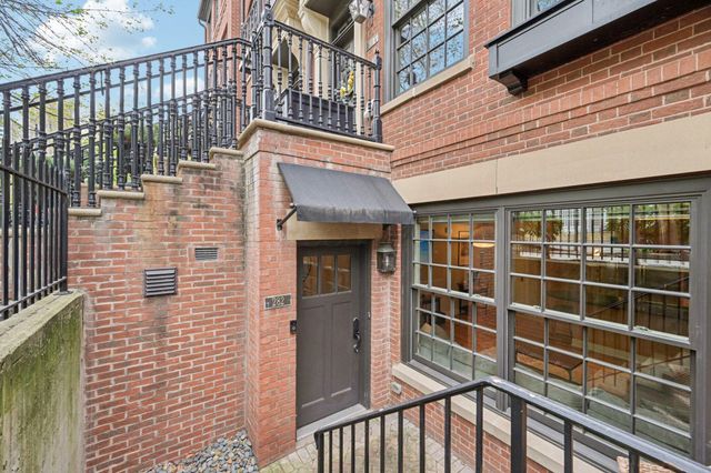 282 E Gay Street, G34, Columbus, OH 43215