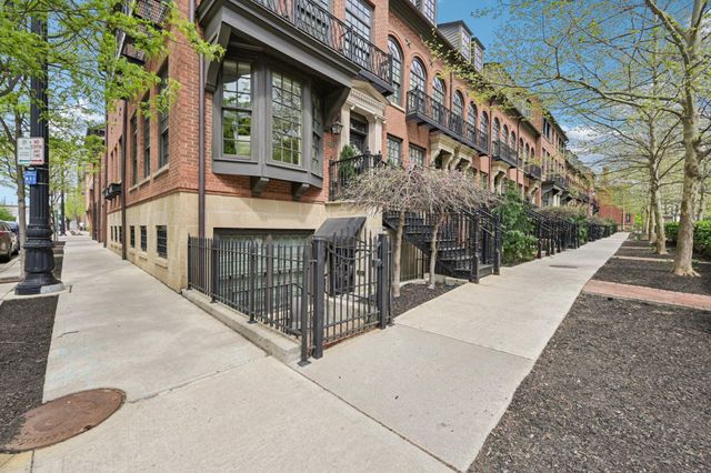 282 E Gay Street, G34, Columbus, OH 43215