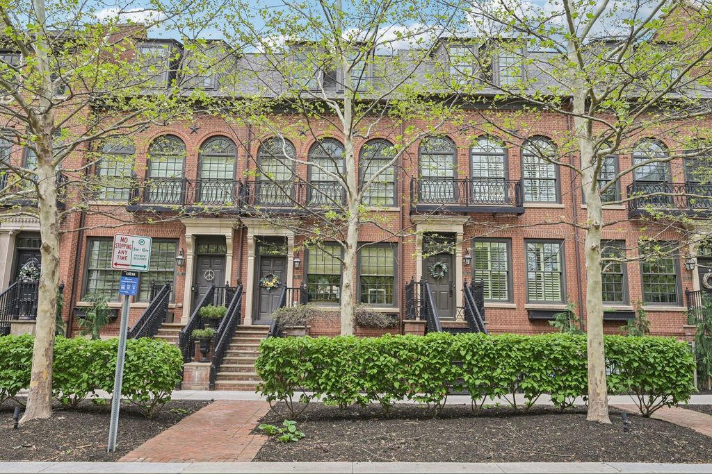 282 E Gay Street, G34, Columbus, OH 43215