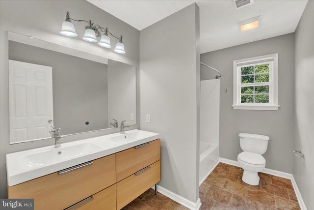 814 EDNA JANE LN, West Grove, PA 19390