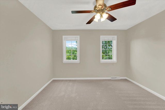 814 EDNA JANE LN, West Grove, PA 19390