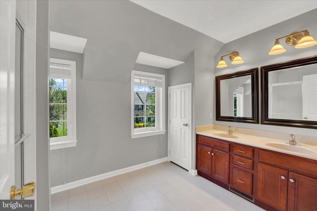 814 EDNA JANE LN, West Grove, PA 19390
