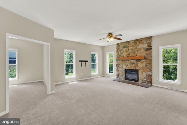 814 EDNA JANE LN, West Grove, PA 19390