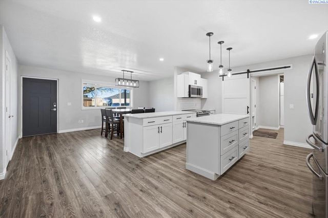 225 Mata Rd, Kennewick, WA 99338