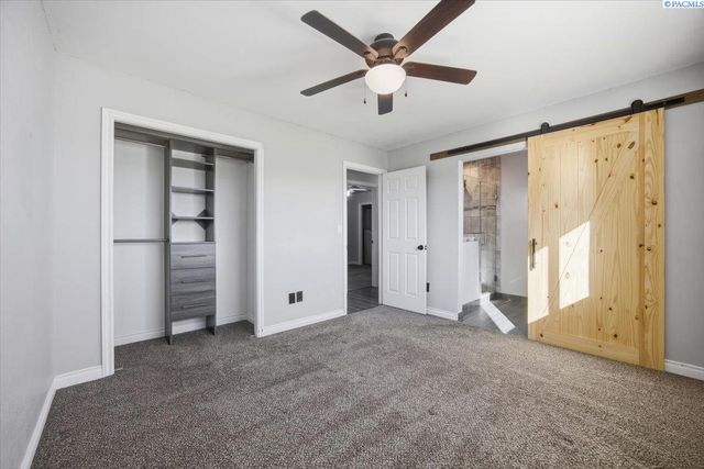 225 Mata Rd, Kennewick, WA 99338