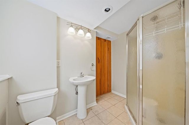 5527 NW Seminole Drive, Parkville, MO 64152