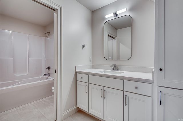 8818 Jenkins Drive, Evansville, IN 47725