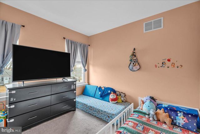 120 GREENWICH AVE, Paulsboro, NJ 08066