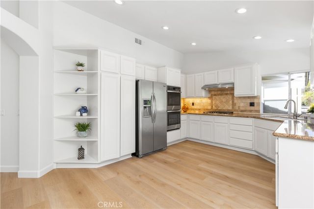 16 Woodsong, Rancho Santa Margarita, CA 92688