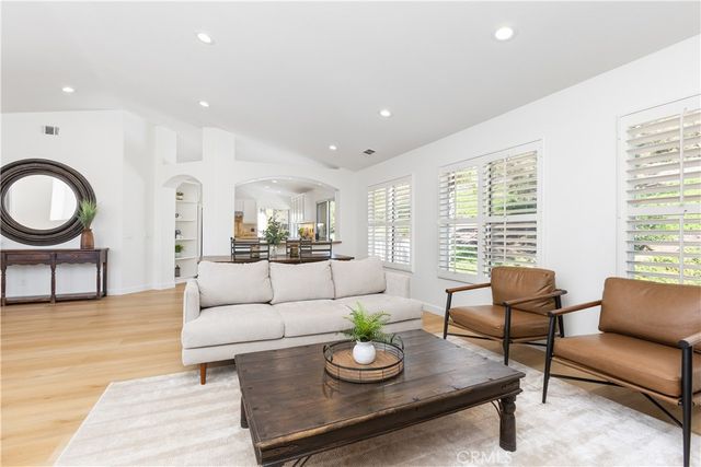 16 Woodsong, Rancho Santa Margarita, CA 92688