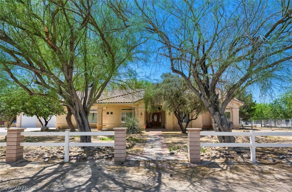 6325 Guy Ave & 6320 Horse Dr Drive, Las Vegas, NV 89131