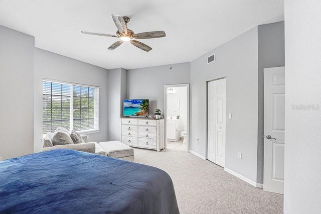 9838 W PARK VILLAGE DRIVE 9838, Tampa, FL 33626