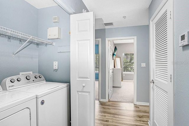 9838 W PARK VILLAGE DRIVE 9838, Tampa, FL 33626