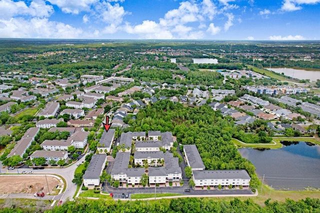 9838 W PARK VILLAGE DRIVE 9838, Tampa, FL 33626