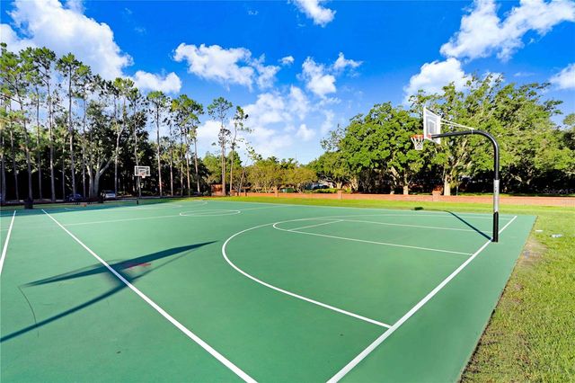 9838 W PARK VILLAGE DRIVE 9838, Tampa, FL 33626