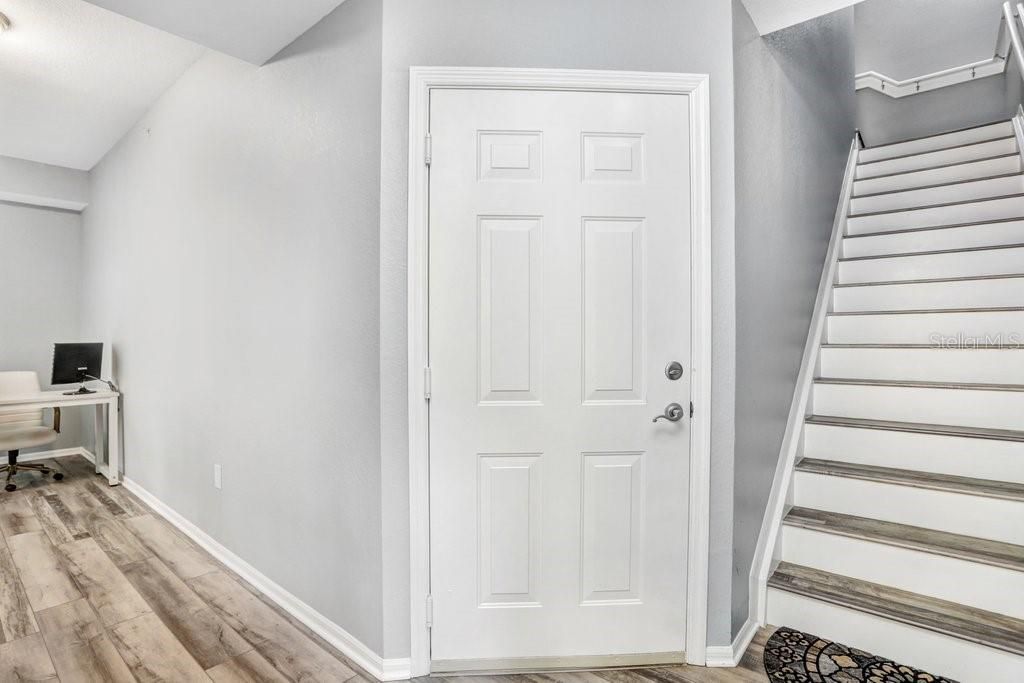 Image 4 of property listing at 9838 W PARK VILLAGE DRIVE 9838, Tampa, FL 33626