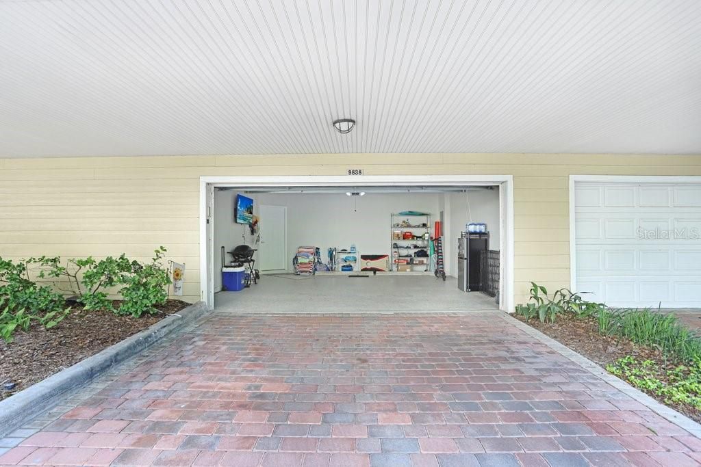 Image 33 of property listing at 9838 W PARK VILLAGE DRIVE 9838, Tampa, FL 33626