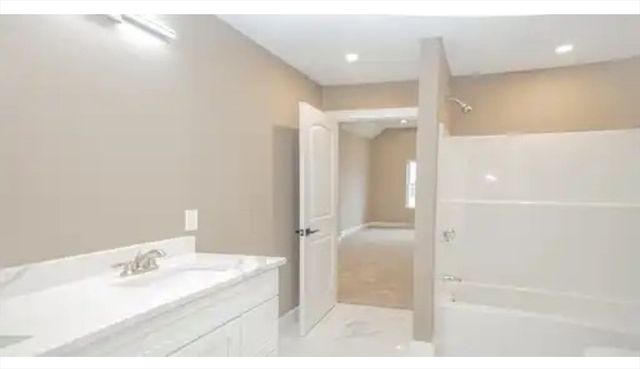 63 Progressive St, Worcester, MA 01604