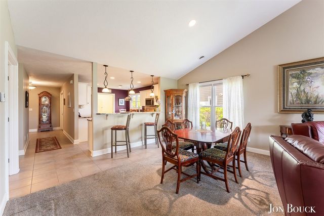 2940 Grand Isle Drive 9, Belmont, MI 49306