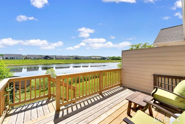 2940 Grand Isle Drive 9, Belmont, MI 49306