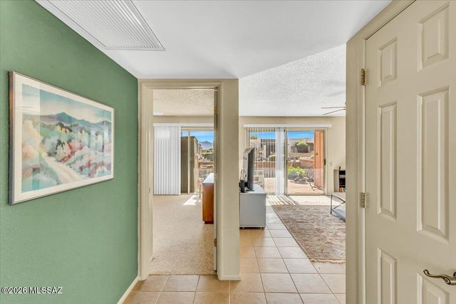 1525 W Vía Del Jarrito, Green Valley, AZ 85622