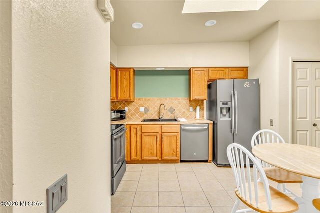 1525 W Vía Del Jarrito, Green Valley, AZ 85622