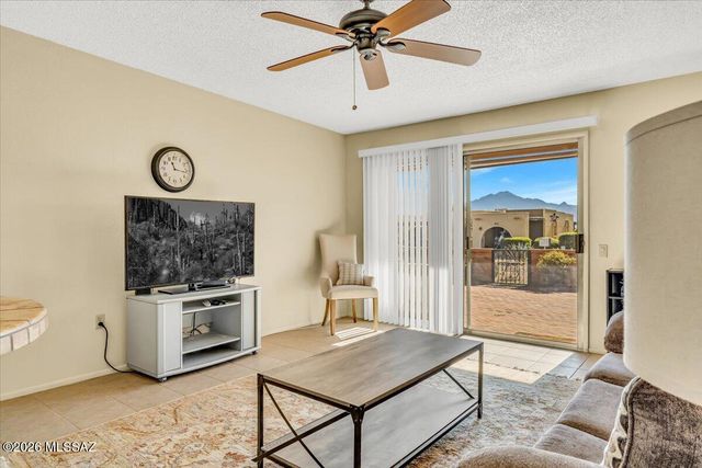 1525 W Vía Del Jarrito, Green Valley, AZ 85622
