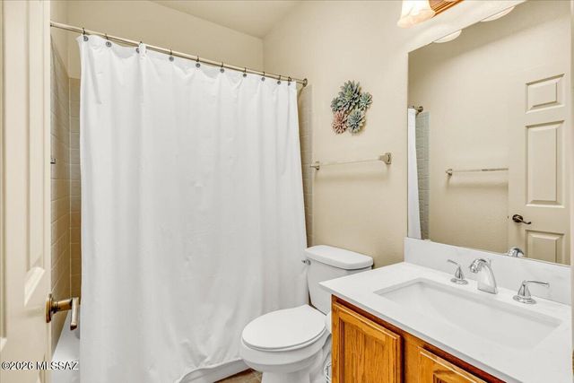 1525 W Vía Del Jarrito, Green Valley, AZ 85622