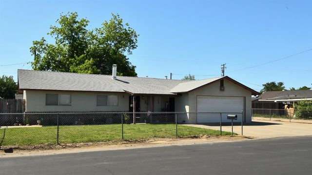 1636 Woodworth Ave, Modesto, CA 95351