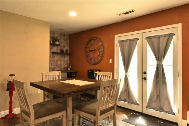 1636 Woodworth Ave, Modesto, CA 95351