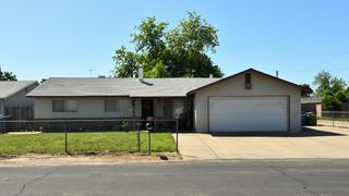 1636 Woodworth Ave, Modesto, CA 95351