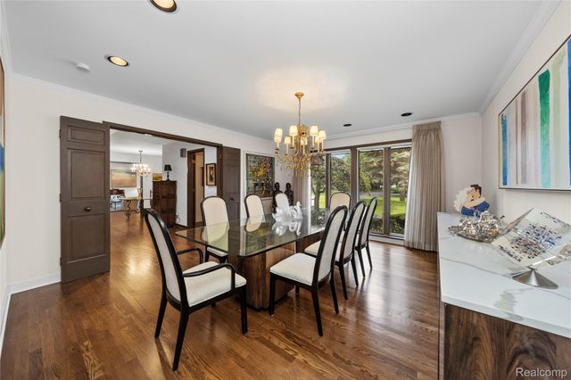 1287 Charrington Road, Bloomfield Hills, MI 48301