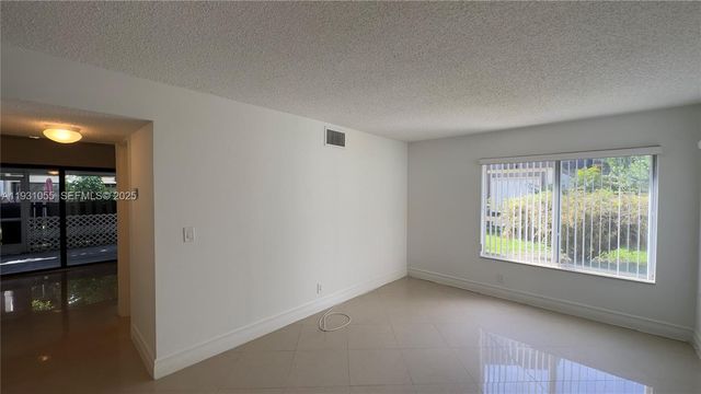 5340 Bosque Ln 98, West Palm Beach, FL 33415