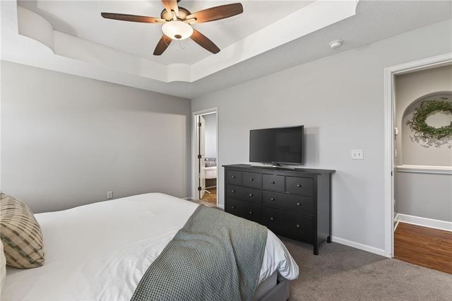 18302 W 194th Terrace, Spring Hill, KS 66083