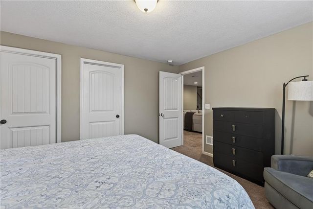 18302 W 194th Terrace, Spring Hill, KS 66083