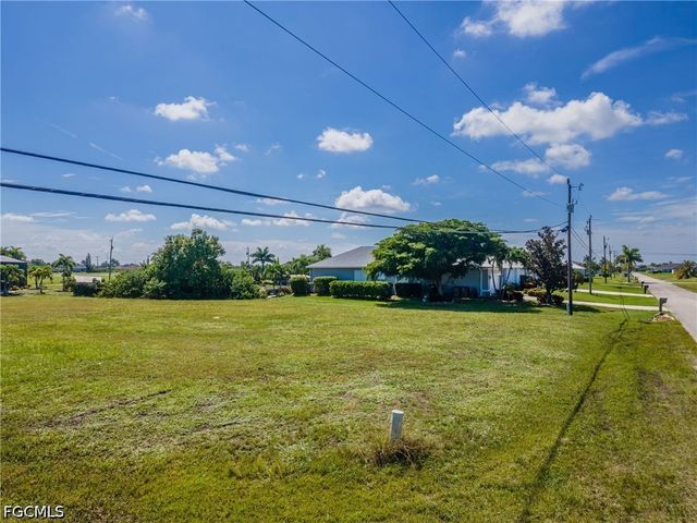 3232 NW 7th ST, Cape Coral, FL 33993