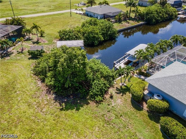 3232 NW 7th ST, Cape Coral, FL 33993