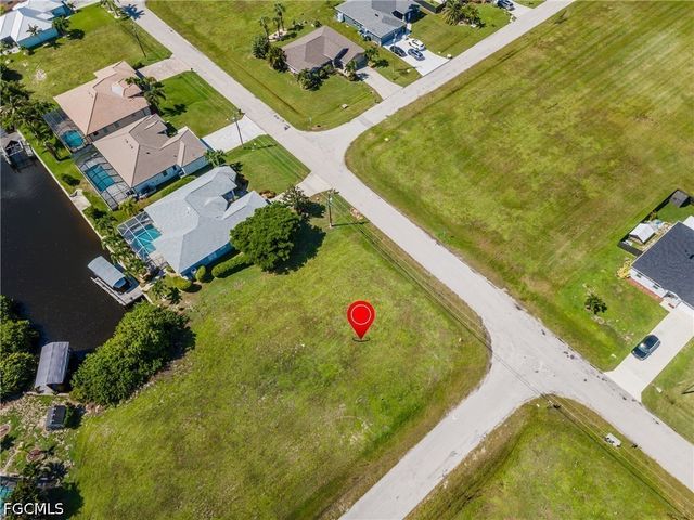 3232 NW 7th ST, Cape Coral, FL 33993