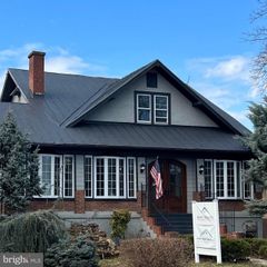 426 N ROYAL AVE, Front Royal, VA 22630