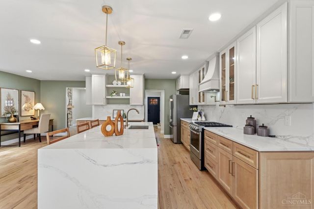 3834 Petoskey Avenue, Mariemont, OH 45227