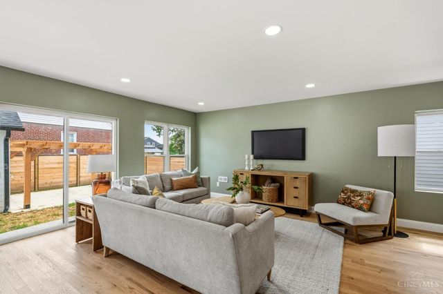 3834 Petoskey Avenue, Mariemont, OH 45227