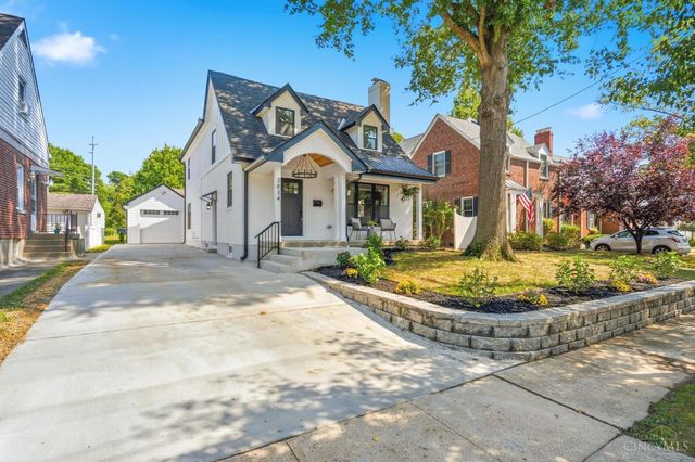 3834 Petoskey Avenue, Mariemont, OH 45227