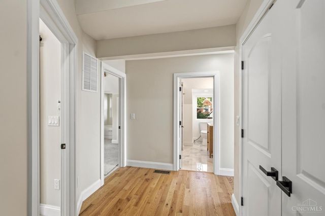 3834 Petoskey Avenue, Mariemont, OH 45227