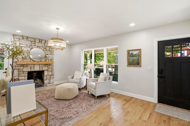 3834 Petoskey Avenue, Mariemont, OH 45227